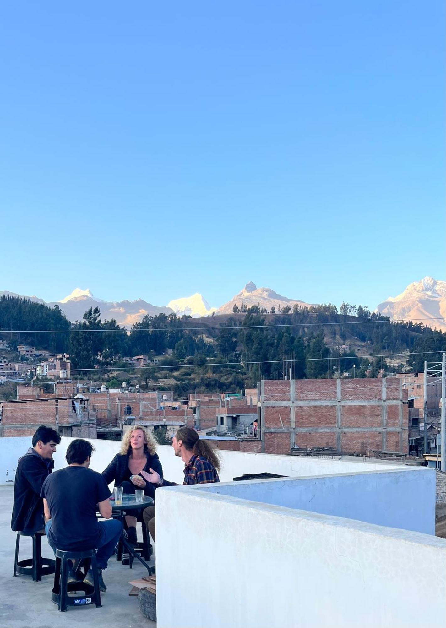 Montañero Hostel Huaraz  Exterior foto